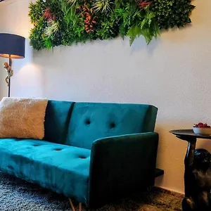 https://apt-carmen-apartamento-emilia.es-andalucia.com
